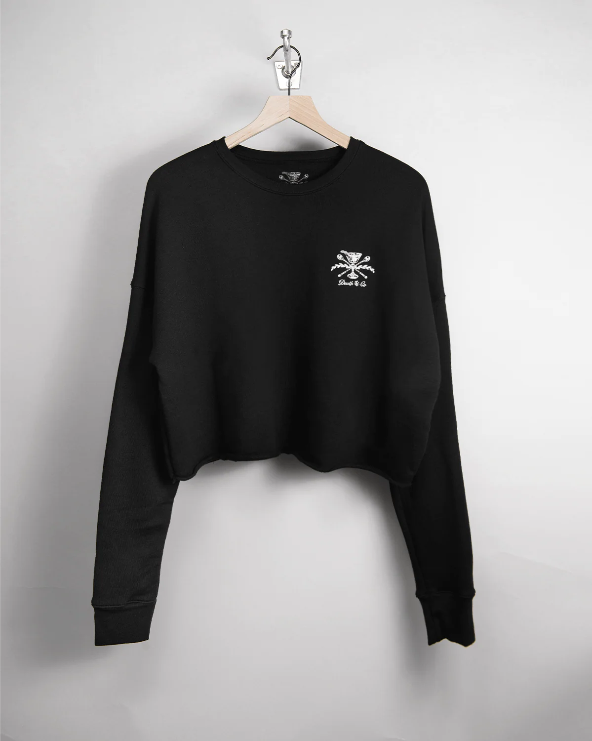 Family Crest Women's Cropped Crewneck - Image 3